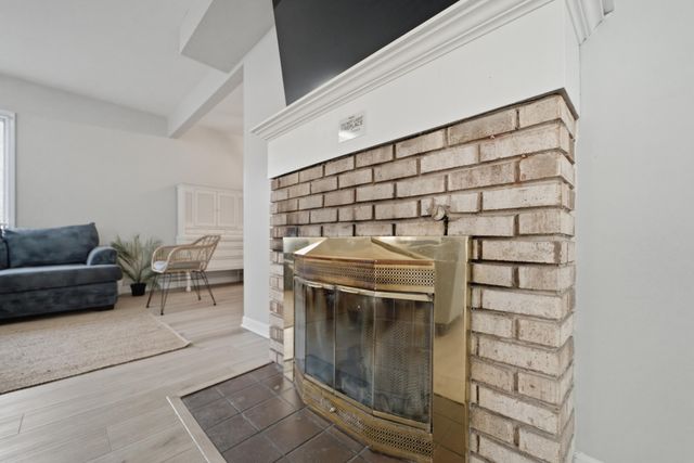 208 Lakeshore Drive, Michigan City, IN 46360