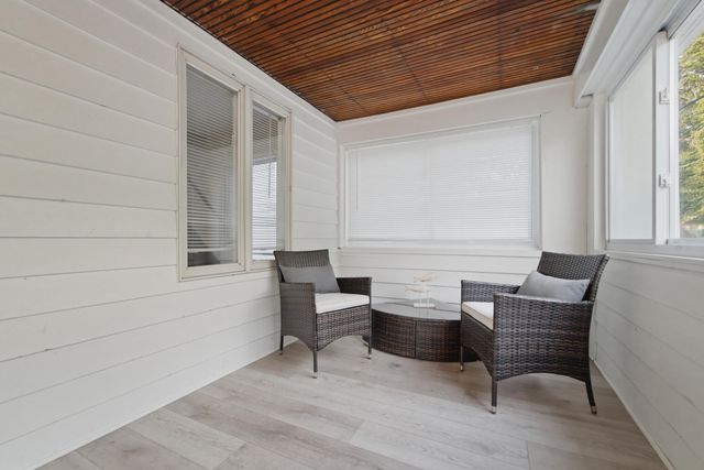 208 Lakeshore Drive, Michigan City, IN 46360