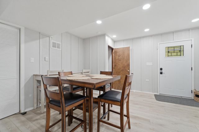 208 Lakeshore Drive, Michigan City, IN 46360