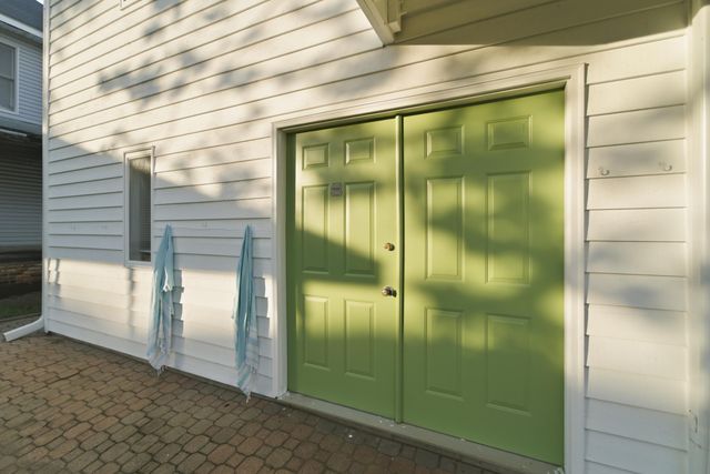 208 Lakeshore Drive, Michigan City, IN 46360