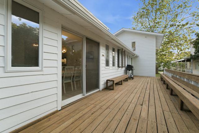 208 Lakeshore Drive, Michigan City, IN 46360