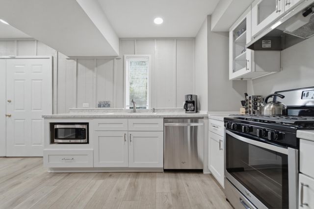 208 Lakeshore Drive, Michigan City, IN 46360