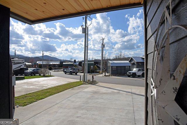 435 Golden Nugget Road, Blairsville, GA 30512