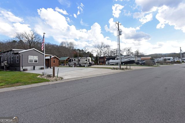 435 Golden Nugget Road, Blairsville, GA 30512