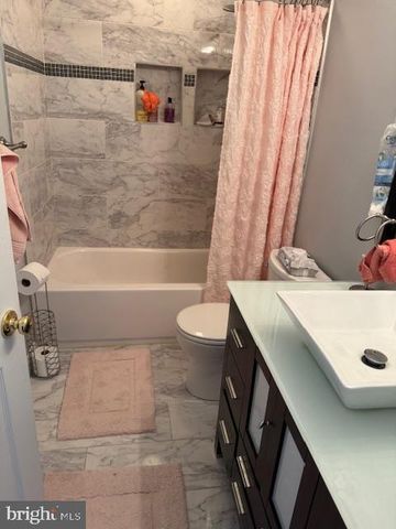 6357 REGAL OAK DR, Springfield, VA 22152