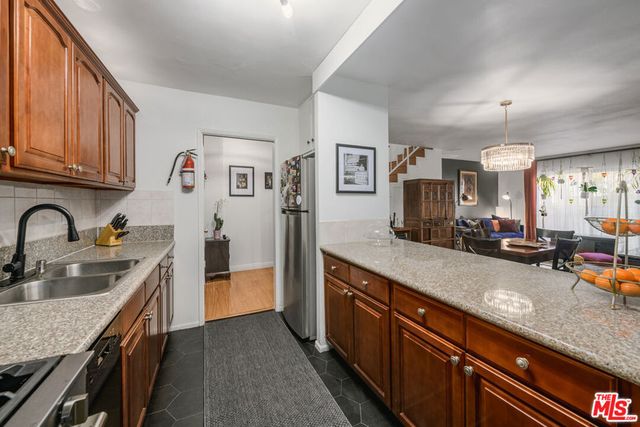 905 New Depot Street 12, Los Angeles, CA 90012