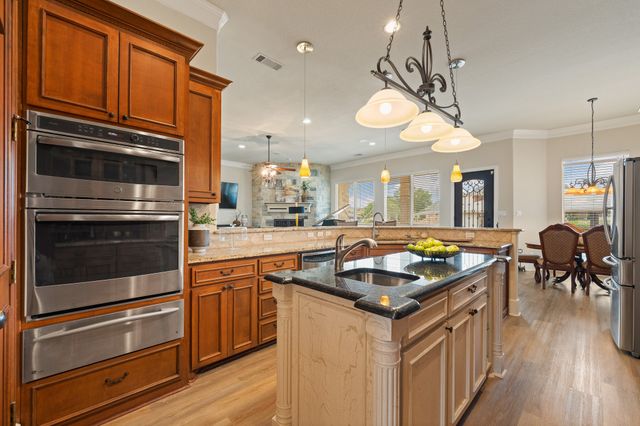 2705 Harborside Drive, Granbury, TX 76048