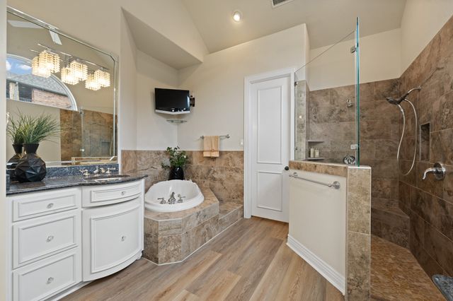 2705 Harborside Drive, Granbury, TX 76048