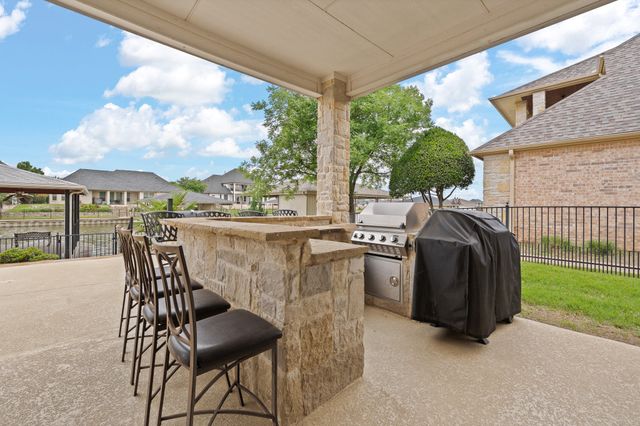 2705 Harborside Drive, Granbury, TX 76048