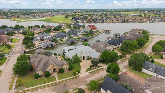 2705 Harborside Drive, Granbury, TX 76048
