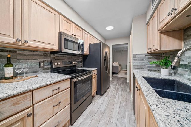 6635 Wanda Lane, Houston, TX 77074