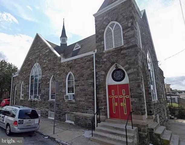 6340 BAYNTON ST, Philadelphia, PA 19144