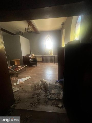 6340 BAYNTON ST, Philadelphia, PA 19144