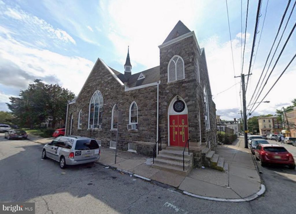 6340 BAYNTON ST, Philadelphia, PA 19144