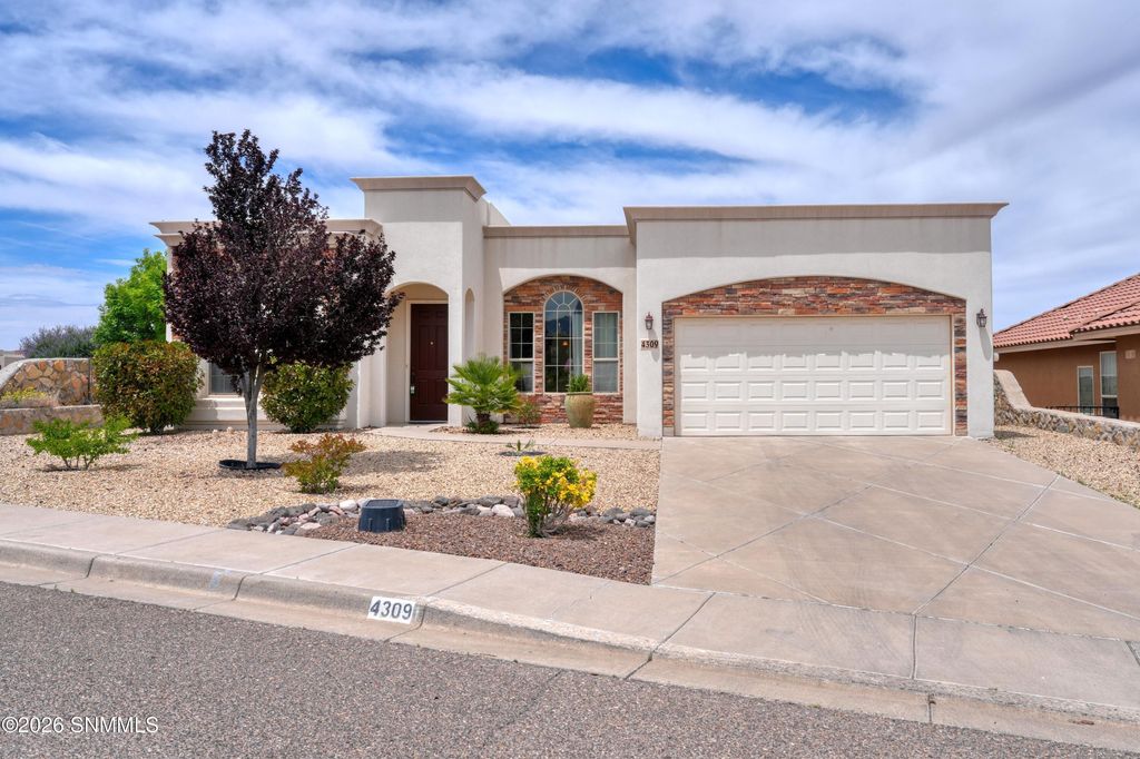 4309 Calle Sonesta Arc, Las Cruces, NM 88011