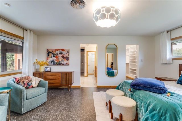 2420 N Dellrose St, Wichita, KS 67220