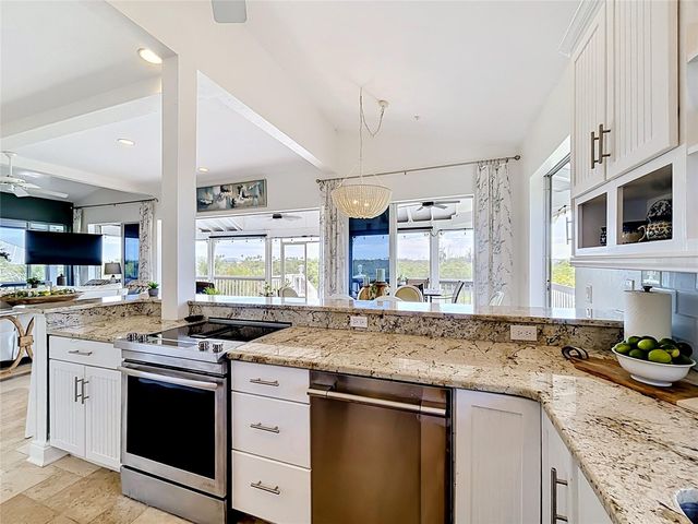39 BAYSHORE CIRCLE, Placida, FL 33946