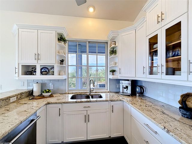 39 BAYSHORE CIRCLE, Placida, FL 33946