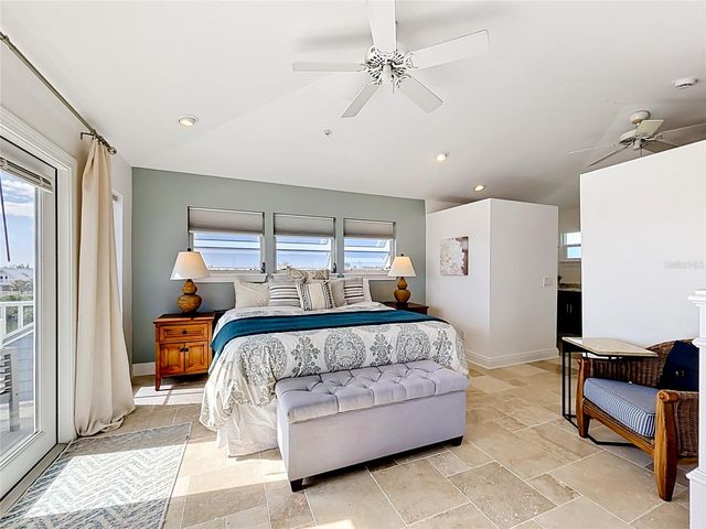 39 BAYSHORE CIRCLE, Placida, FL 33946