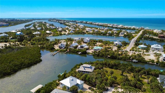 39 BAYSHORE CIRCLE, Placida, FL 33946