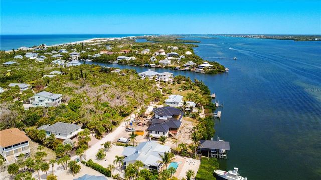 39 BAYSHORE CIRCLE, Placida, FL 33946