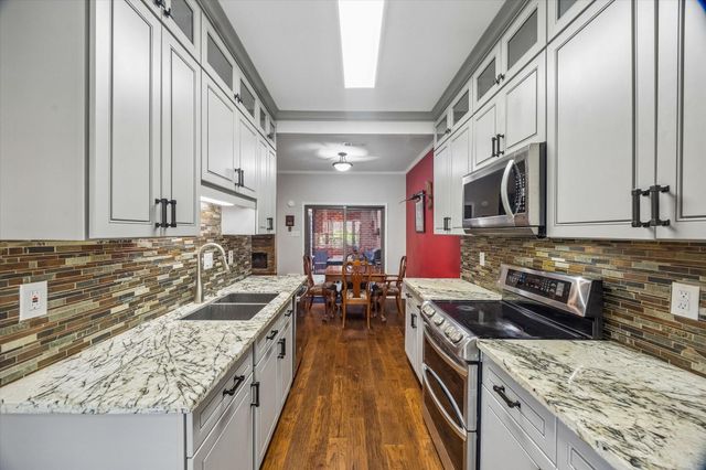 7447 Cambridge Street 98, Houston, TX 77054