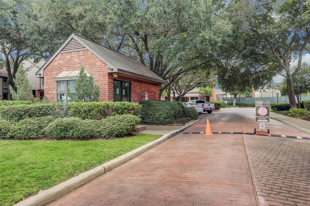 7447 Cambridge Street 98, Houston, TX 77054