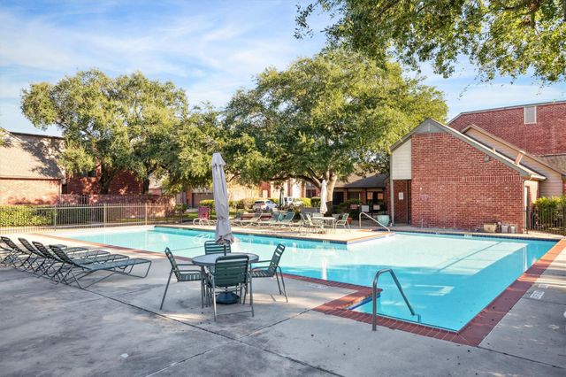 7447 Cambridge Street 98, Houston, TX 77054