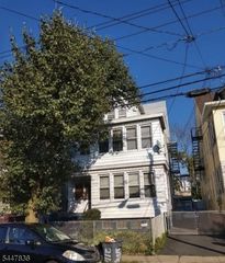 214 Munn Ave, Irvington Twp., NJ 07111