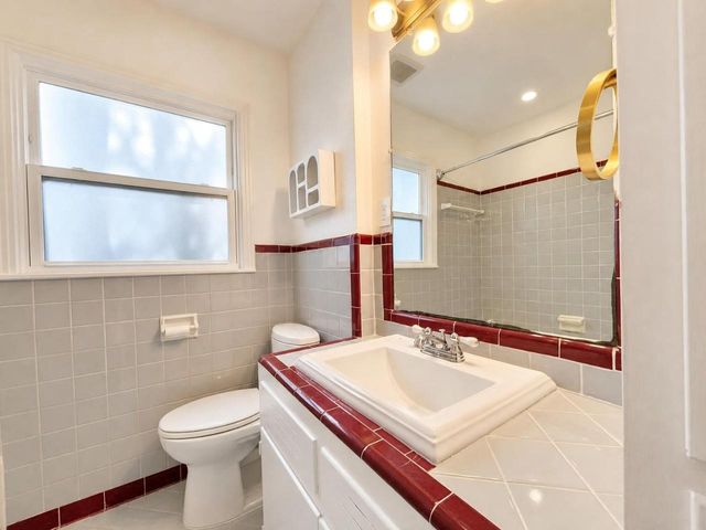 1303 Morrow ST, Austin, TX 78757