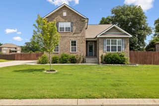 321 Twelve Oaks Ln, Lebanon, TN 37087