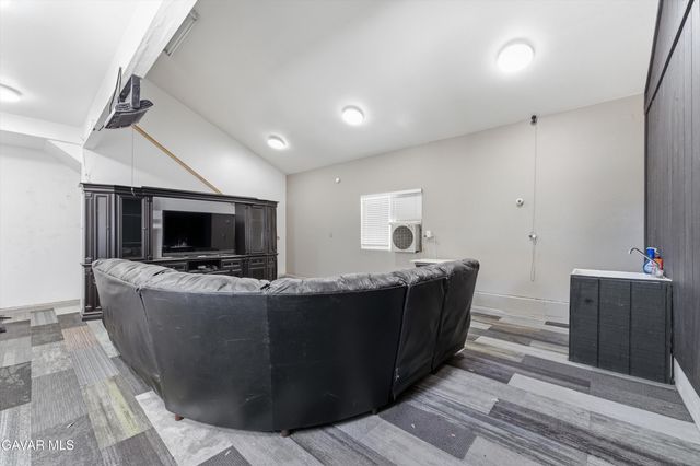 21020 White Pine Drive, Tehachapi, CA 93561