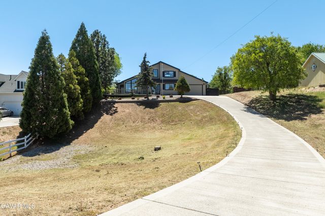 21020 White Pine Drive, Tehachapi, CA 93561