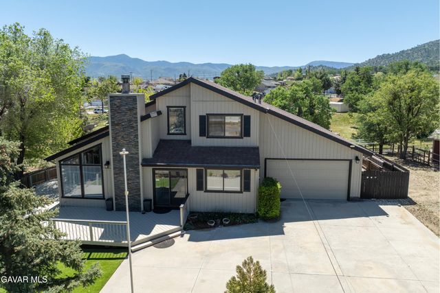 21020 White Pine Drive, Tehachapi, CA 93561