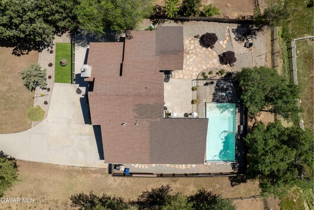 21020 White Pine Drive, Tehachapi, CA 93561