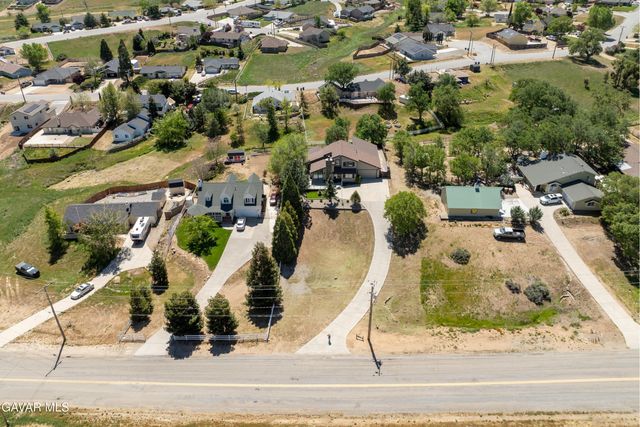 21020 White Pine Drive, Tehachapi, CA 93561
