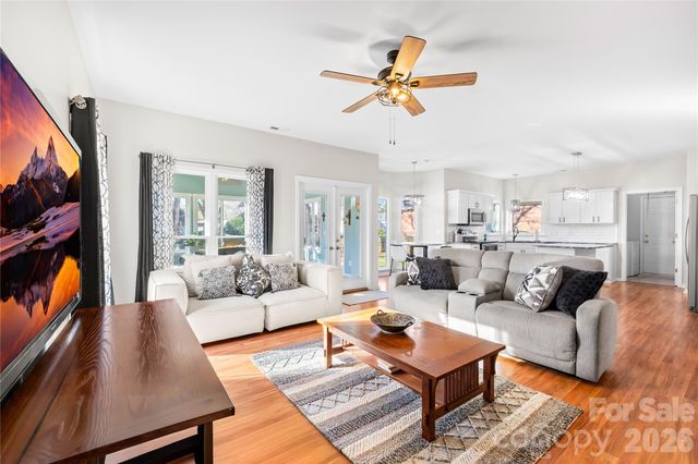 586 Gatsby Place NW, Concord, NC 28027