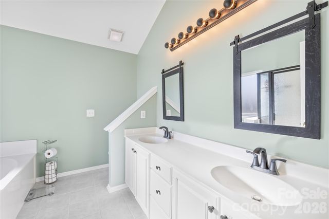 586 Gatsby Place NW, Concord, NC 28027