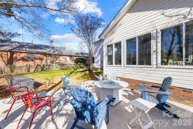 586 Gatsby Place NW, Concord, NC 28027