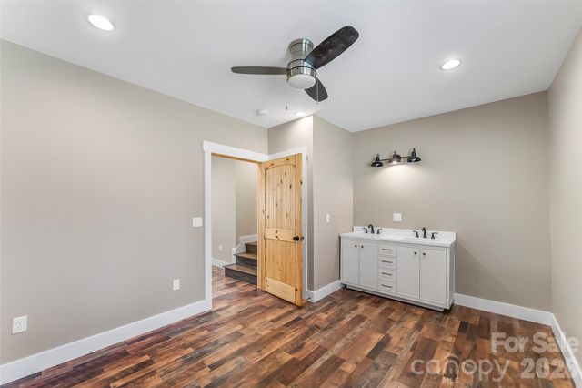 522 Brandon Road, Black Mountain, NC 28711