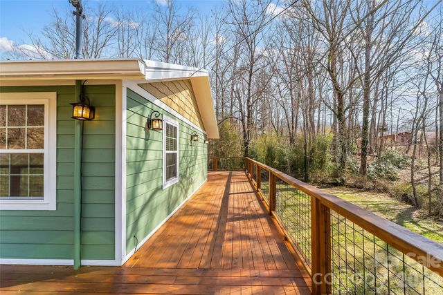 522 Brandon Road, Black Mountain, NC 28711