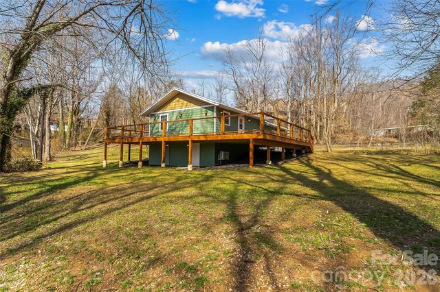 522 Brandon Road, Black Mountain, NC 28711