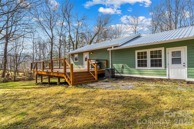 522 Brandon Road, Black Mountain, NC 28711