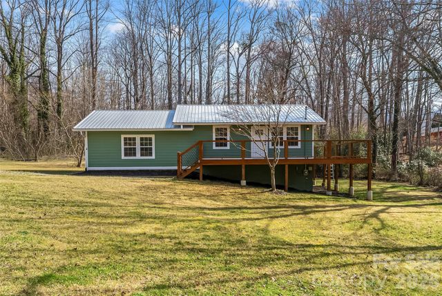 522 Brandon Road, Black Mountain, NC 28711