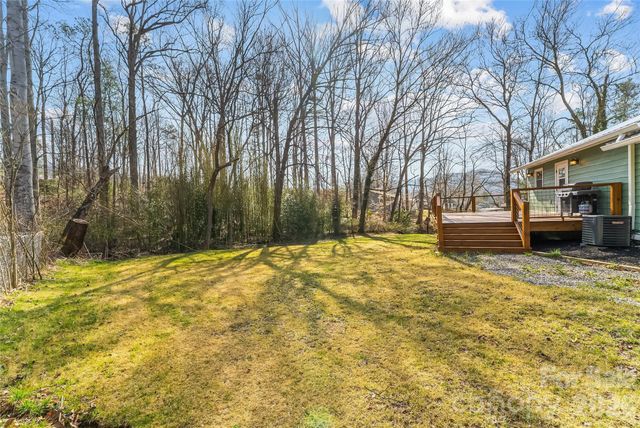 522 Brandon Road, Black Mountain, NC 28711