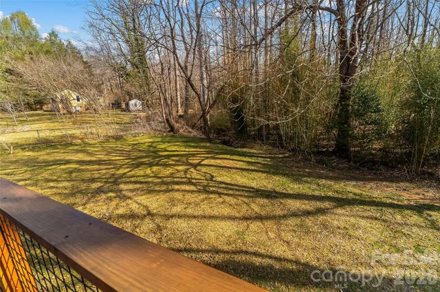 522 Brandon Road, Black Mountain, NC 28711