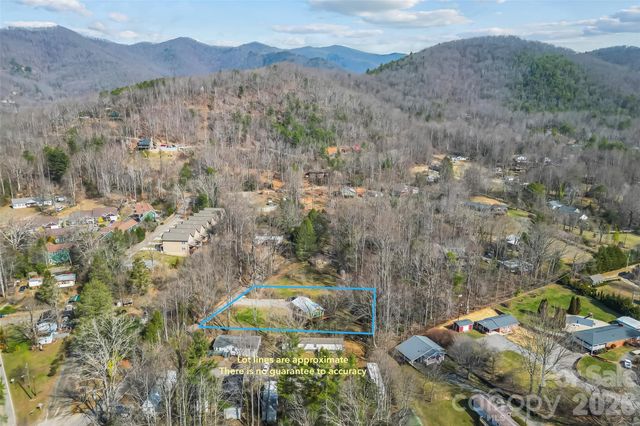 522 Brandon Road, Black Mountain, NC 28711