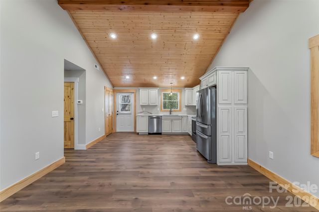 522 Brandon Road, Black Mountain, NC 28711