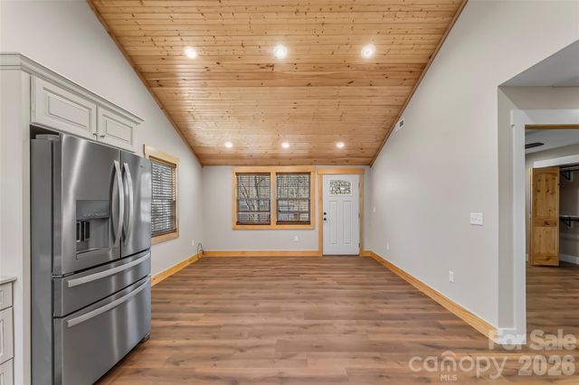 522 Brandon Road, Black Mountain, NC 28711