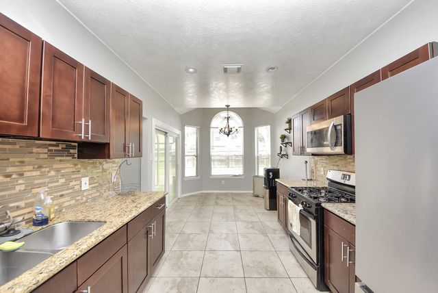 16111 Copper Canyon Drive, Friendswood, TX 77546